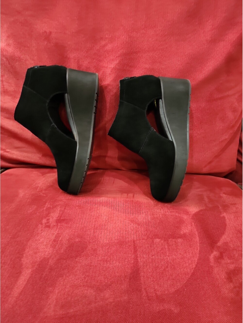 Volatile Black Suede Bianca Bootie Size 8 China Lether Uper UQ001
